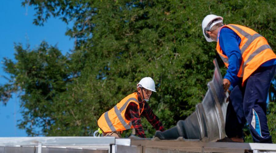 Expert top industrial roofings services in Hessel, MI